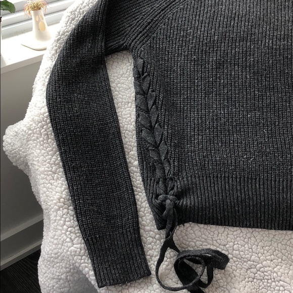 π΄3 for $20π΄ Grey Knitted Sweater - Picture 3 of 4